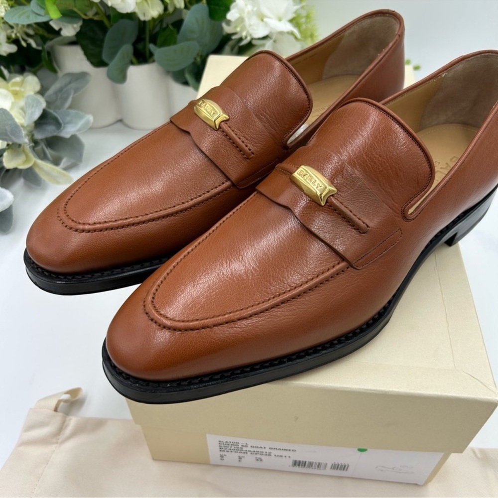 SOLD !!!! Men’s BALLY SCRIBE grain leather loafers size 9, made in Italy